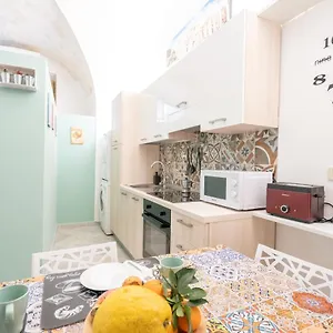 https://casa-santa-marina.taorminaitalyhotels.com